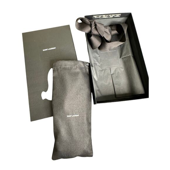 Yves Saint Laurent Vintage Four Strand Baroque Pearl Necklace w/Box & COA - Picture 14 of 16